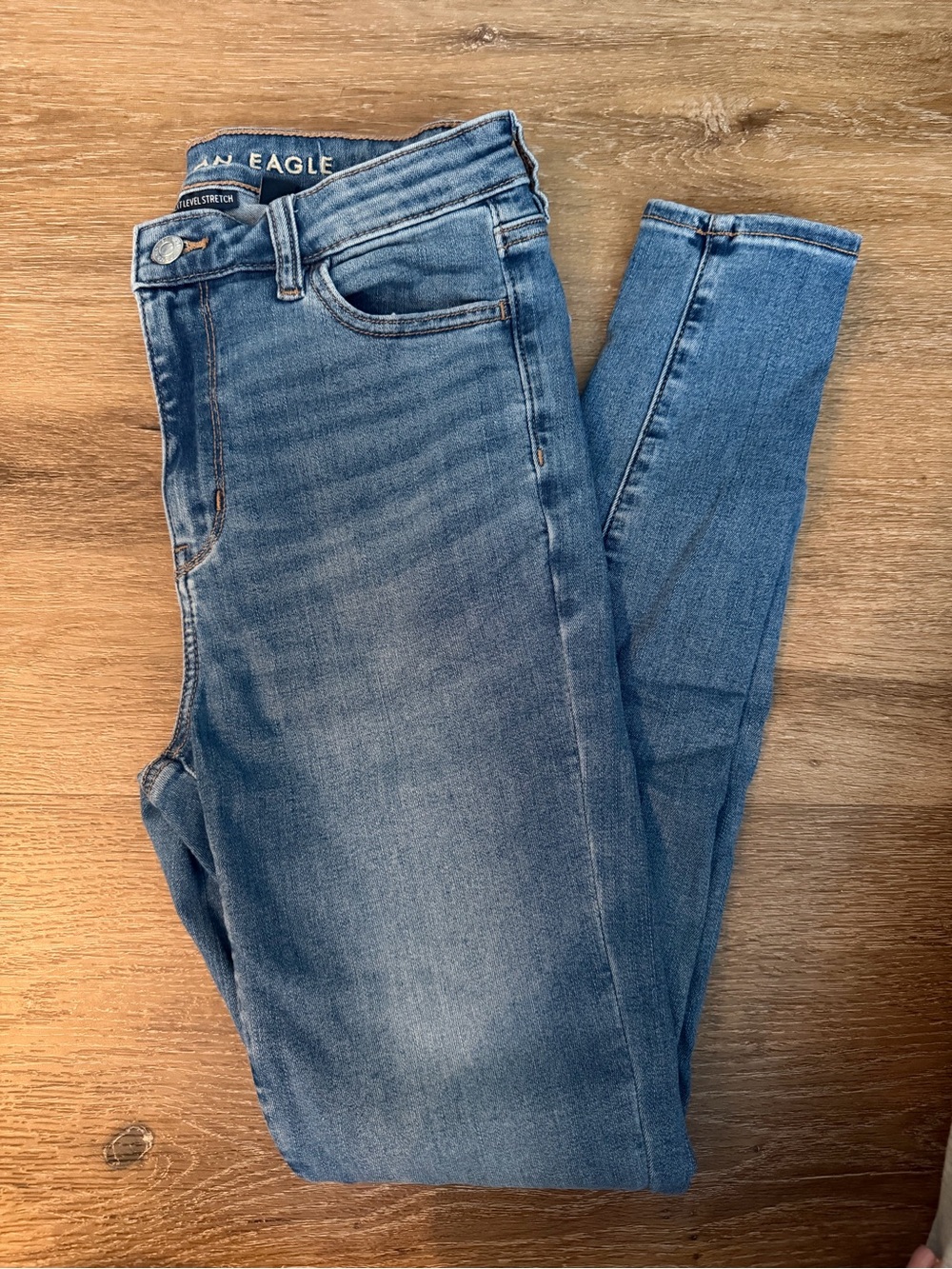 American Eagle Outfitters Women's Medium Wash Skinny Jeans